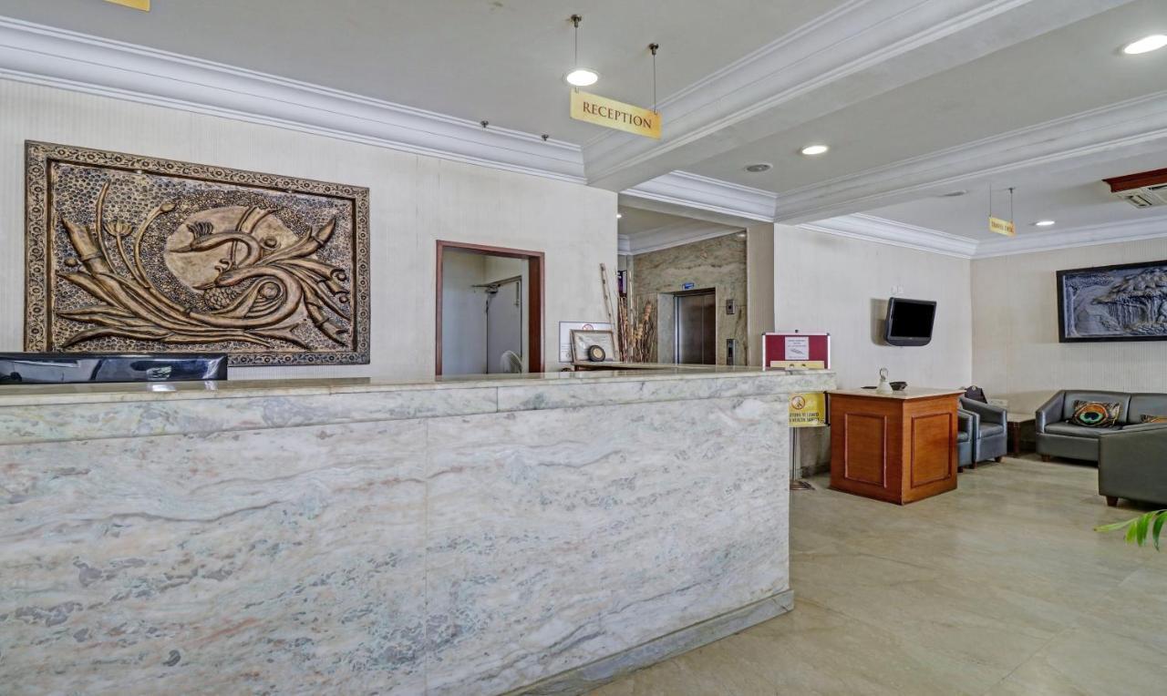 Treebo Komfort Suites, 3 Km From Mysore Palace Exterior foto