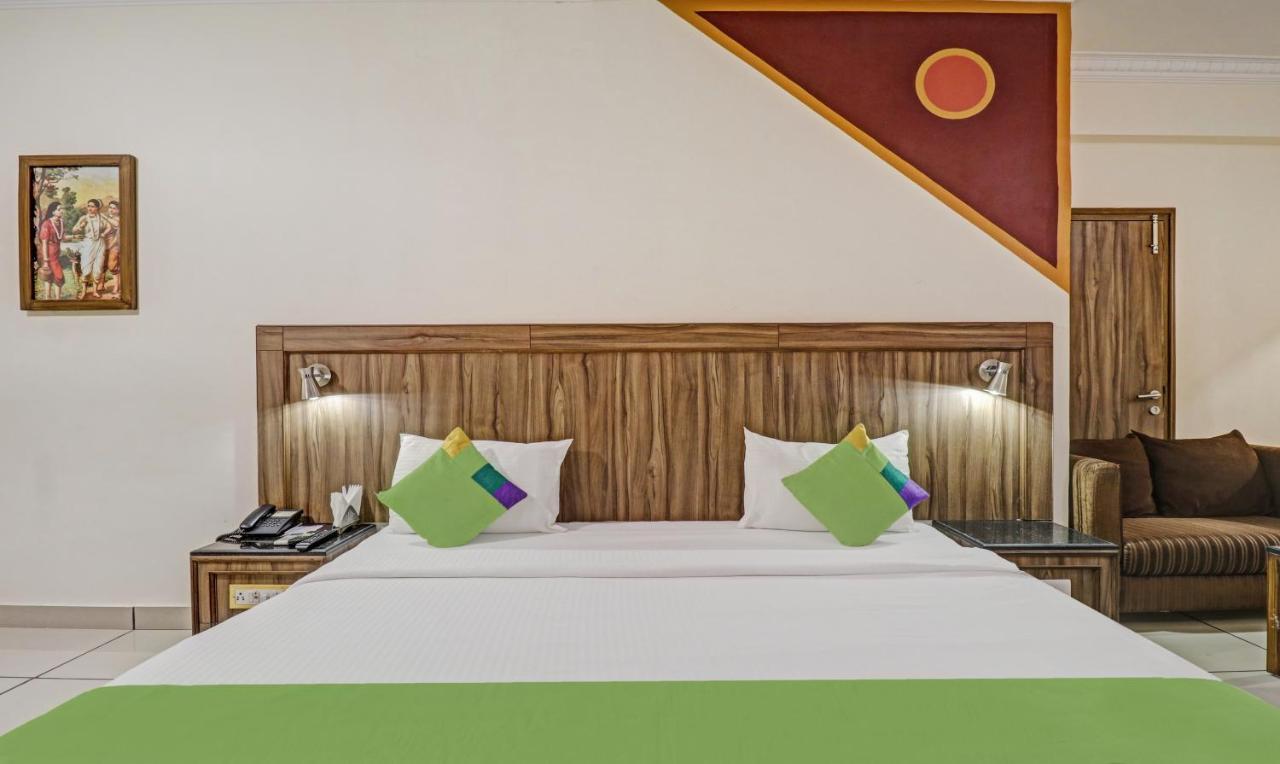 Treebo Komfort Suites, 3 Km From Mysore Palace Exterior foto