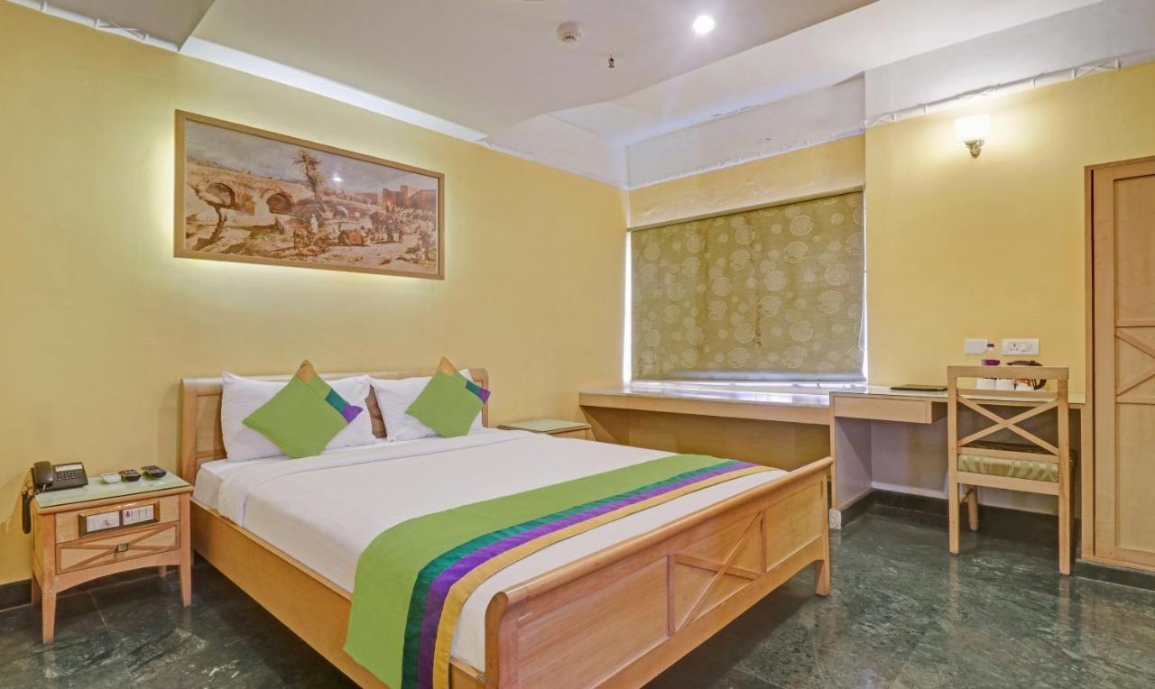 Treebo Komfort Suites, 3 Km From Mysore Palace Exterior foto