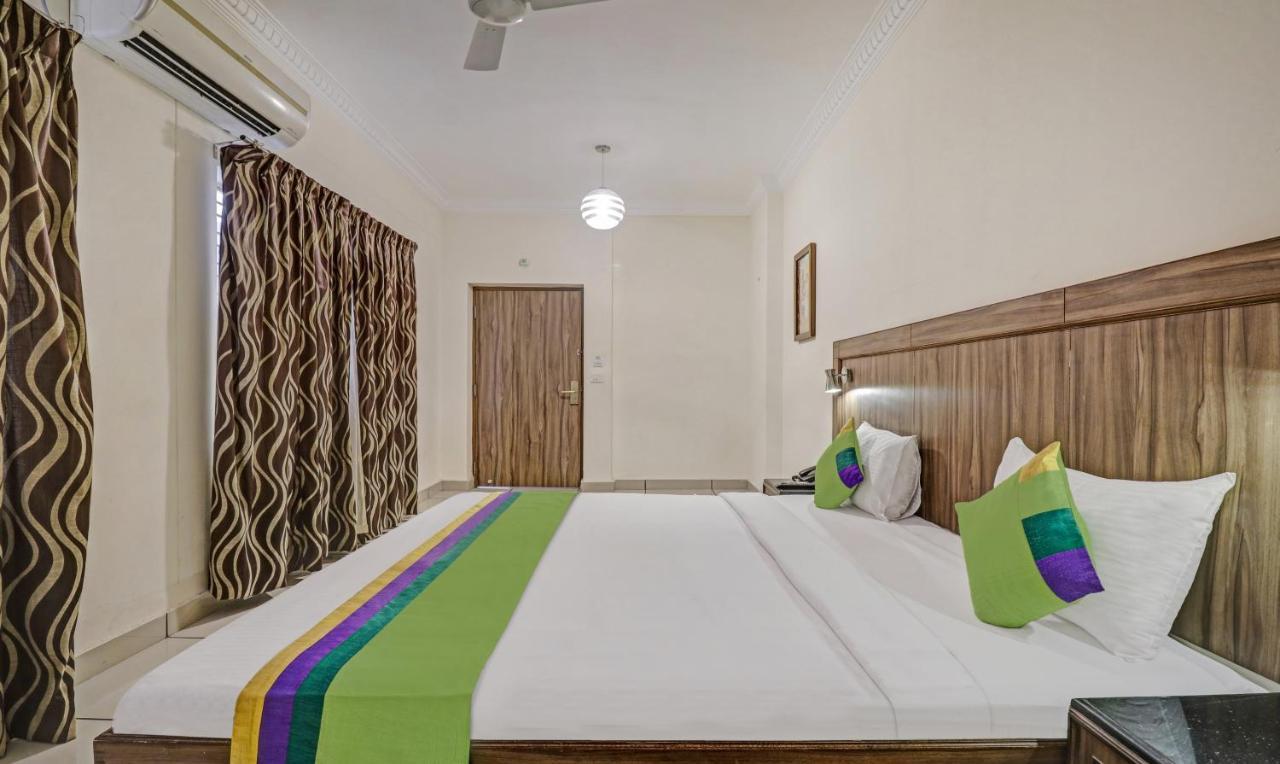 Treebo Komfort Suites, 3 Km From Mysore Palace Exterior foto
